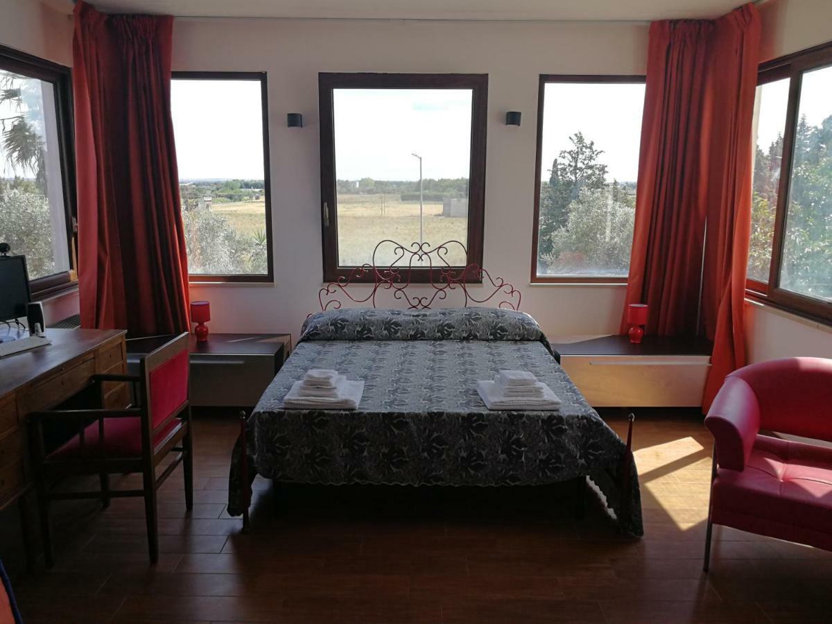 Bed and Breakfast Il Giardino Degli Ulivi Галатіна Екстер'єр фото